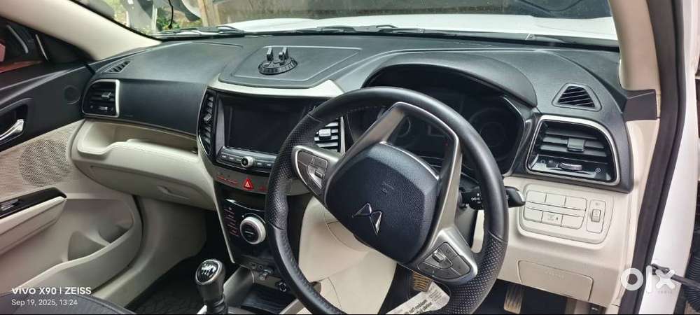 Mahindra Xuv300 W8 Diesel  Ka06 Registration  Mint Condition  60000