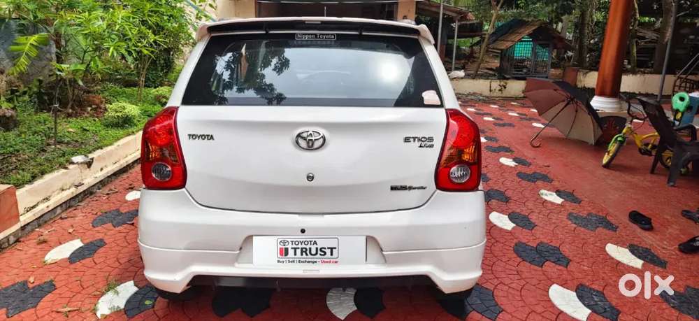 Toyota Etios Liva 2012