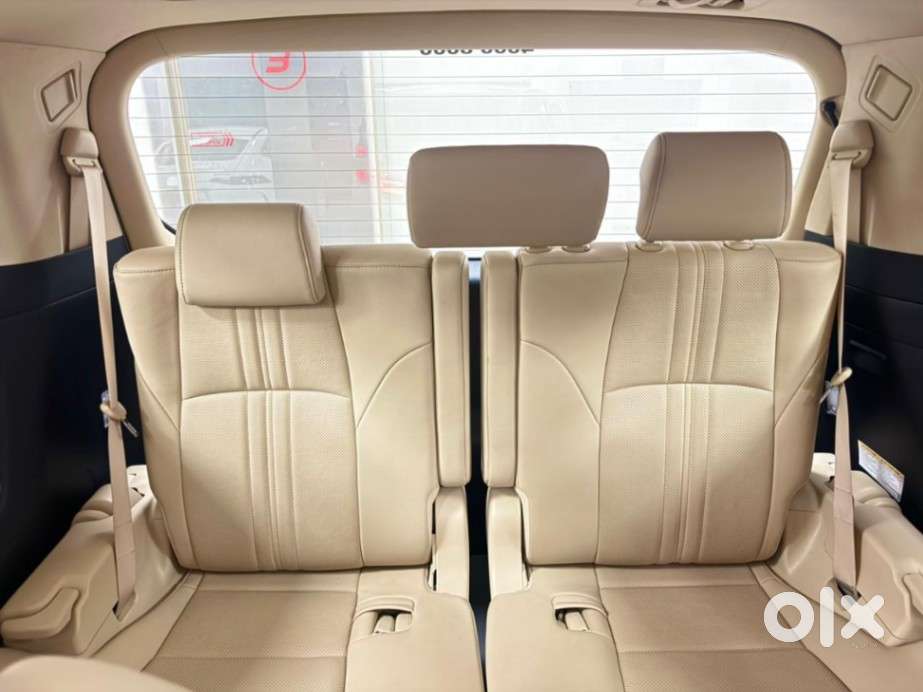 Toyota Vellfire 2.5 Hybrid, 2022, Petrol