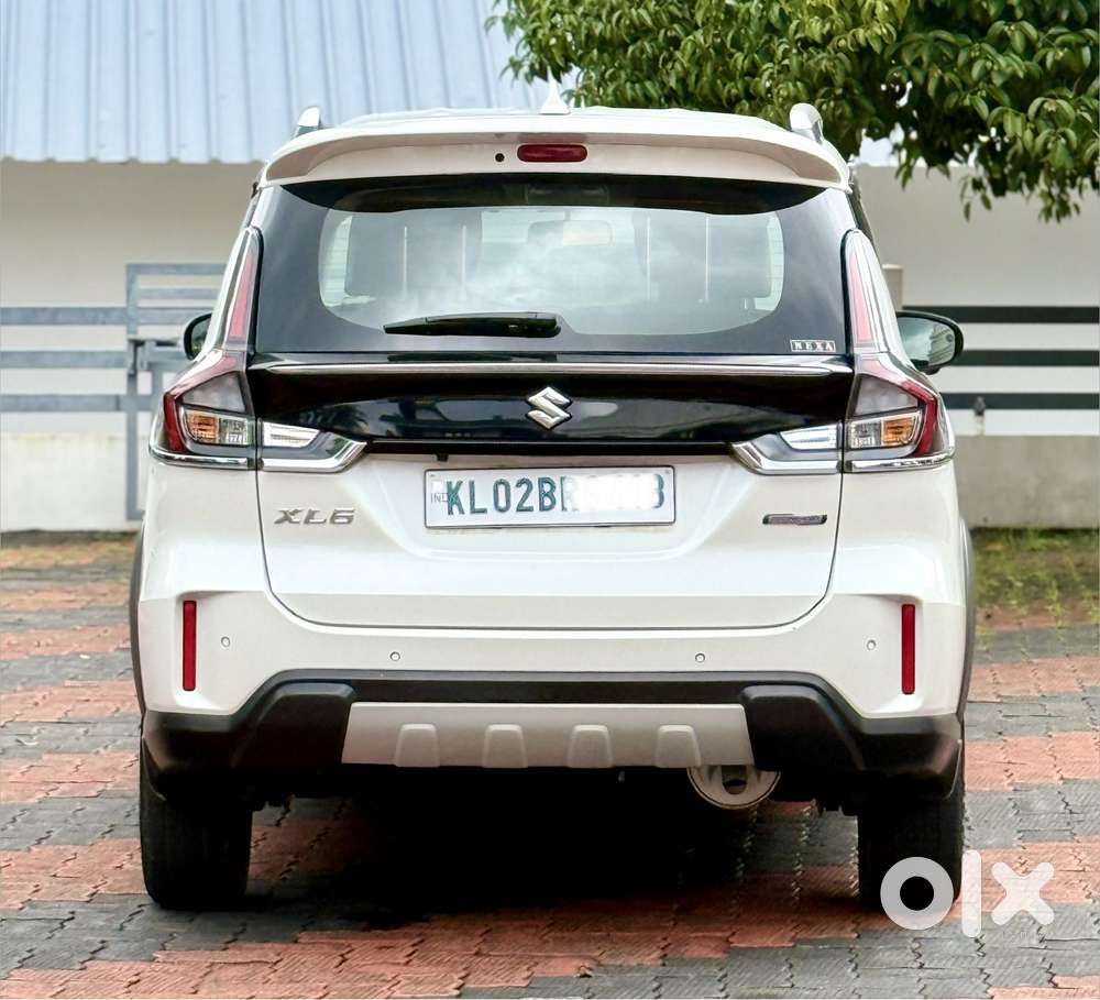 Maruti Suzuki Xl6 1.5 Alpha Plus At, 2022, Petrol