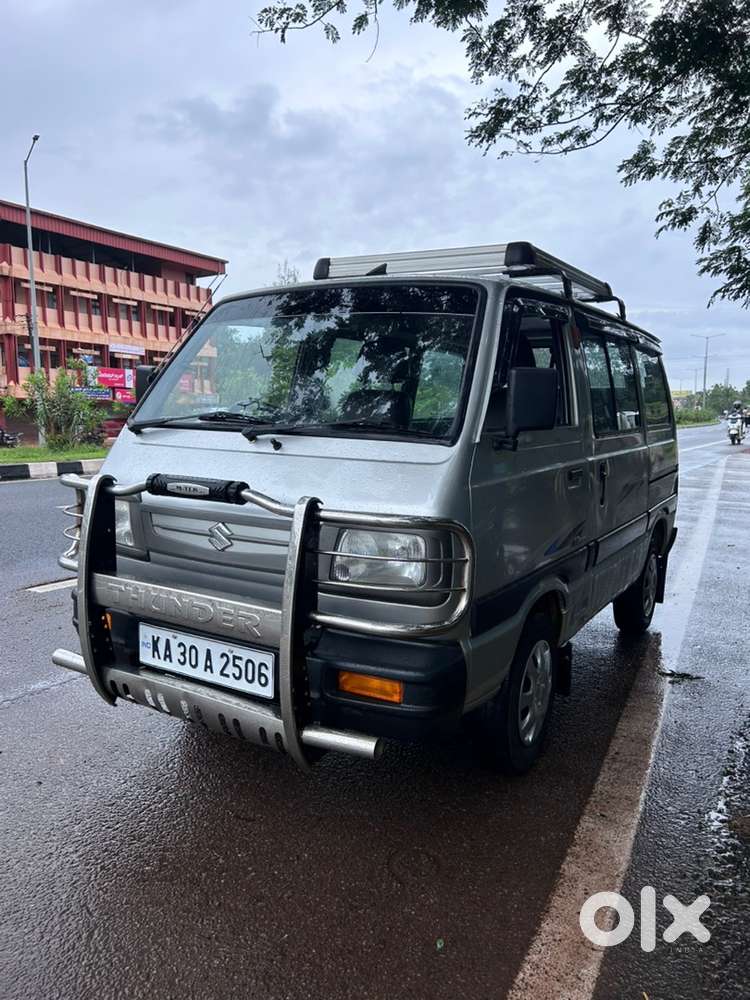 Omni-e 8 Seat 2017 Petrol  Showroom Condition