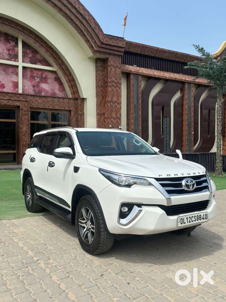 Toyota Fortuner 4x2 At 2.7 Petrol, 2020, Petrol