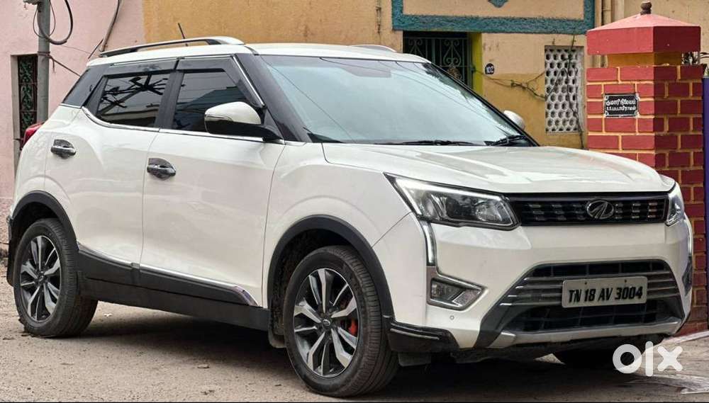 Xuv 300 W8(optional)