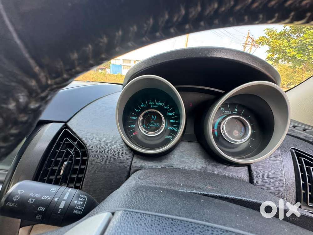 Mahindra Xuv500 2.2 W10, 2015, Diesel