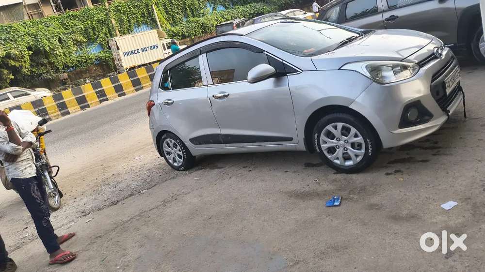 Hyundai Grand I10 Sportz 2015 With Cng On Paper