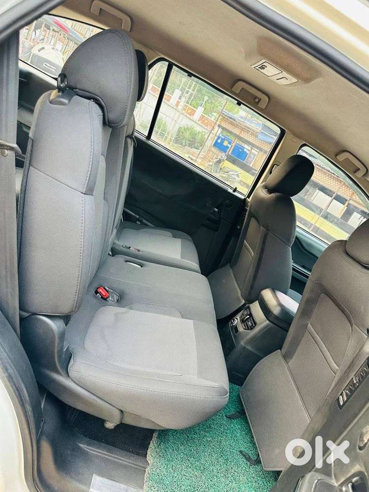 Tata Hexa 2.2 Xe 4x2 7 Str, 2018, Diesel
