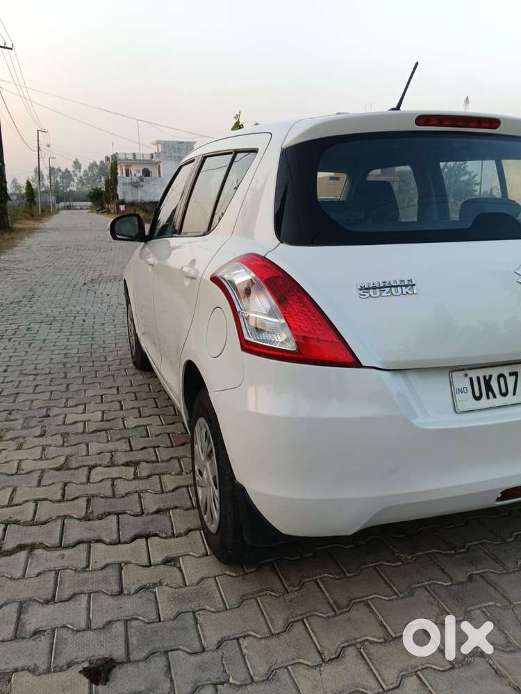 Maruti Suzuki Swift Vxi + Manual, 2012, Petrol