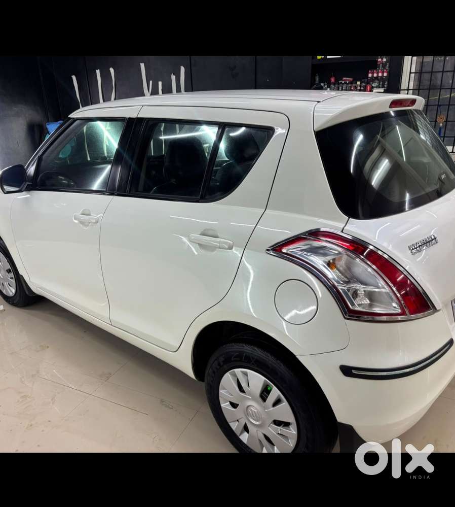 Maruti Suzuki Swift Dzire Vxi(o) Mt, 2016, Petrol