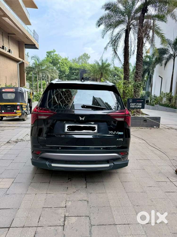 Mahindra Xuv700 Petrol 2025