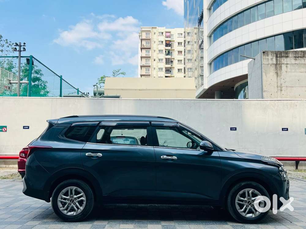 Kia Carens 1.4 Premium 7 Str, 2022, Petrol