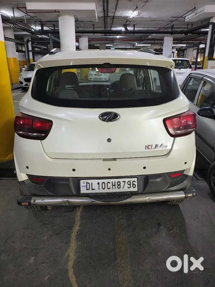 Mahindra Kuv 100