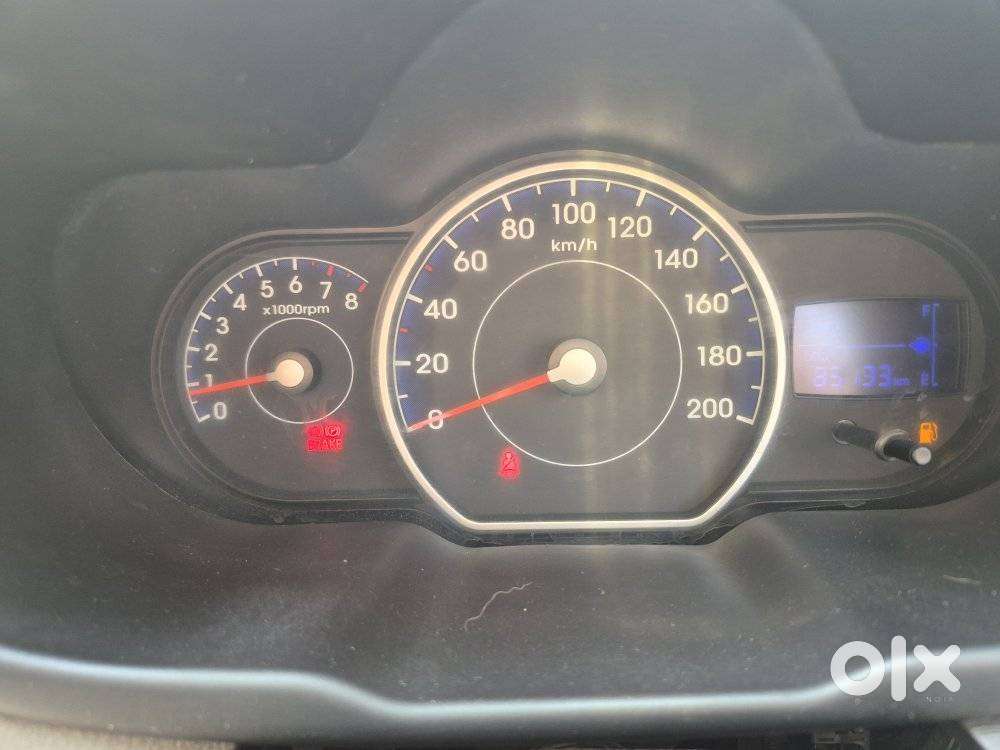 Hyundai I10 Sportz, 2012, Petrol