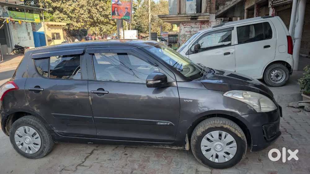Maruti Suzuki Swift 2015 Petrol 90000 Km Driven