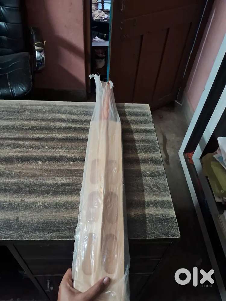 Scoop new bat
