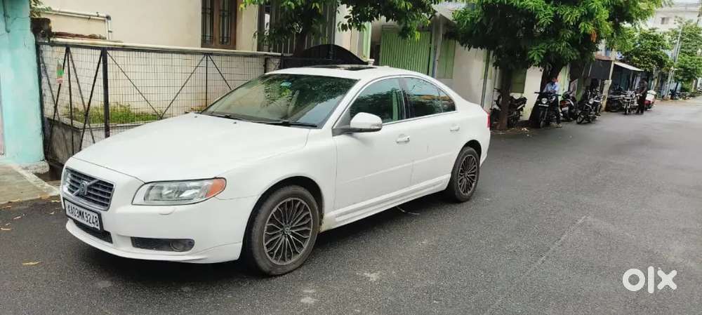 Volvo S80 3.2  2009 Petrol 117000 Km Driven