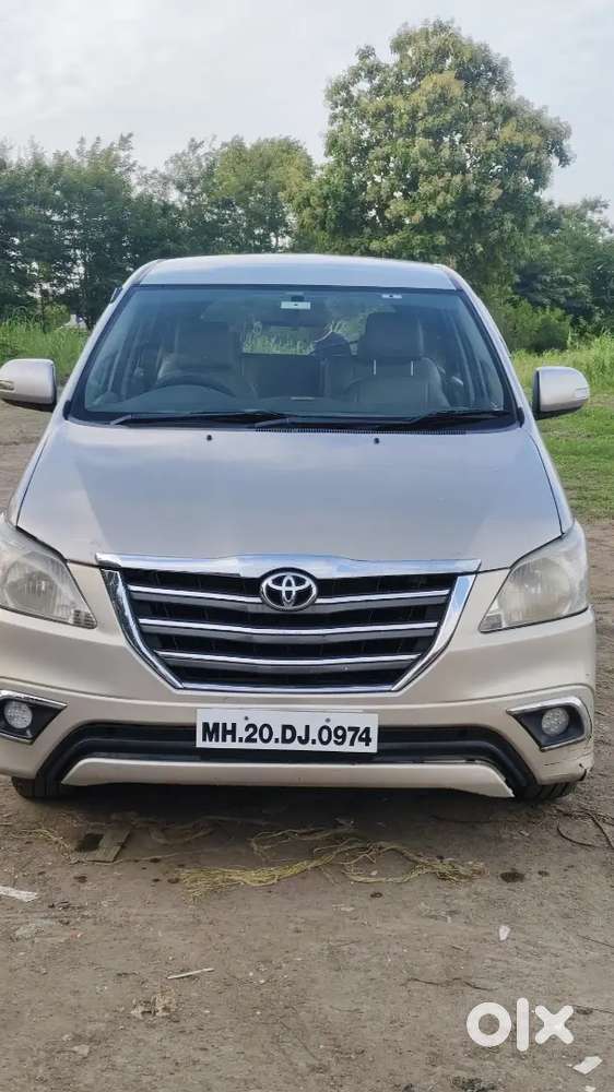 Toyota Innova 2014 Diesel Well Maintained