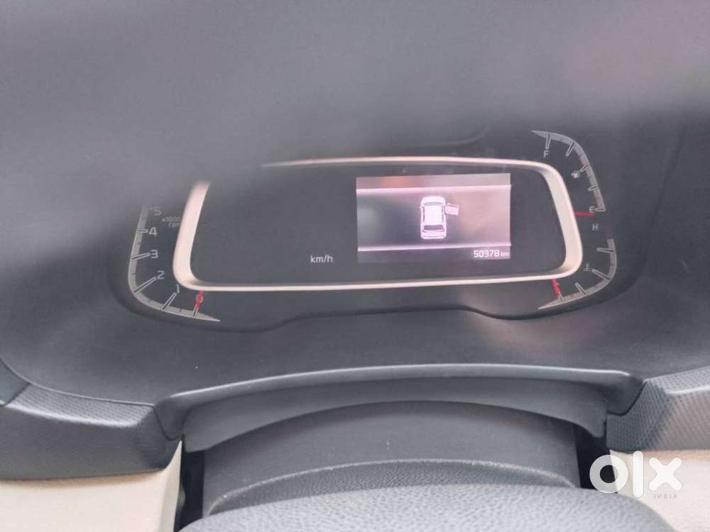 Kia Sonet Htx D, 2023, Petrol