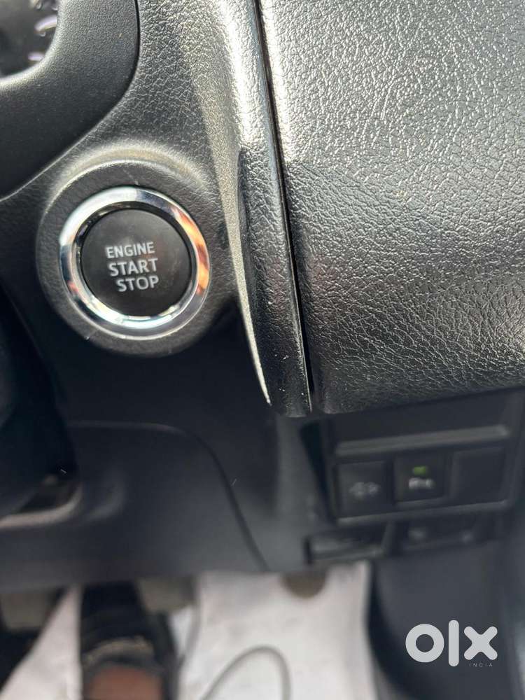 Toyota Innova Crysta 2.4 V 8 Str, 2025, Diesel