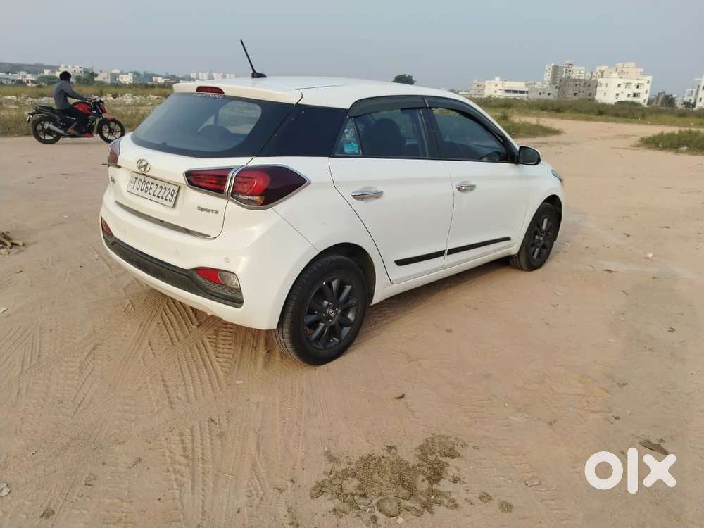 Hyundai I20 Sportz Plus Cvt, 2020, Petrol