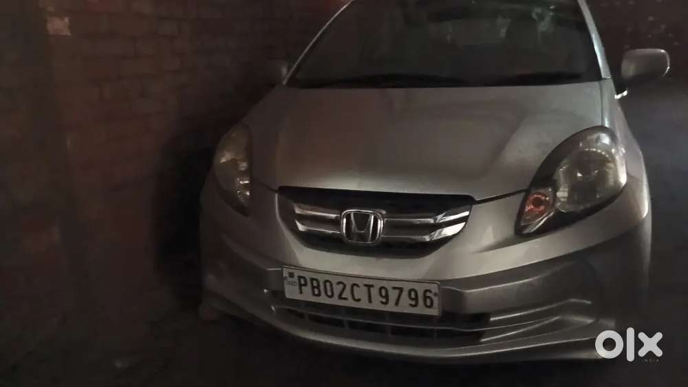 Honda Amaze 2015 Petrol 65000 Km Driven