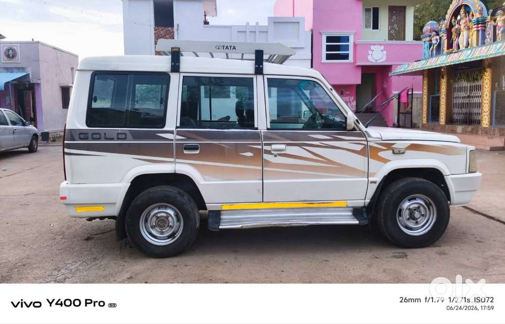 Tata Sumo 2015