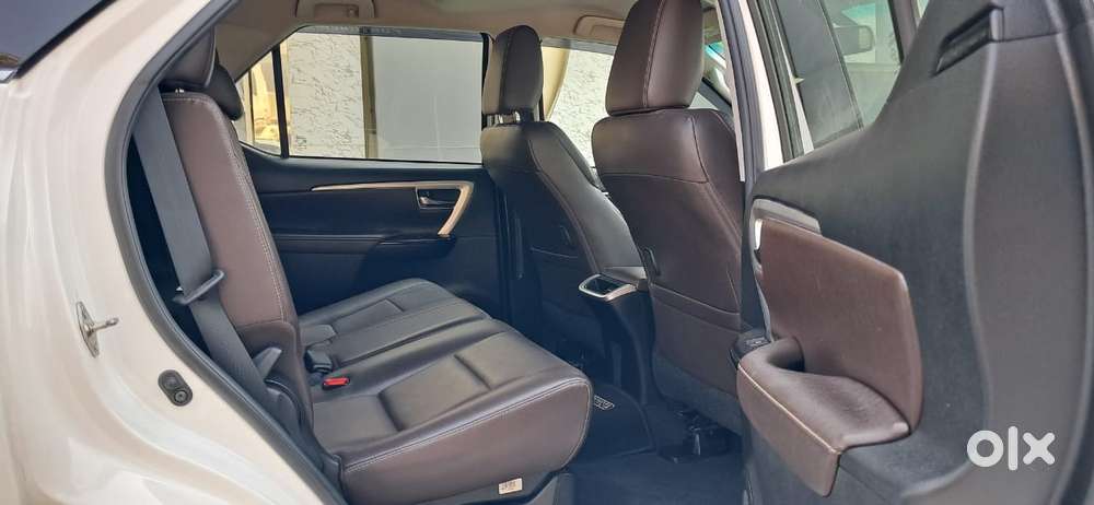 Toyota Fortuner 4x2 At 2.8 Diesel, 2020, Diesel