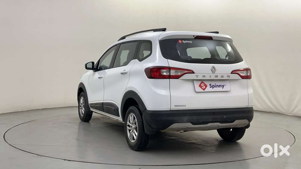 Renault Triber Rxt, 2022, Petrol