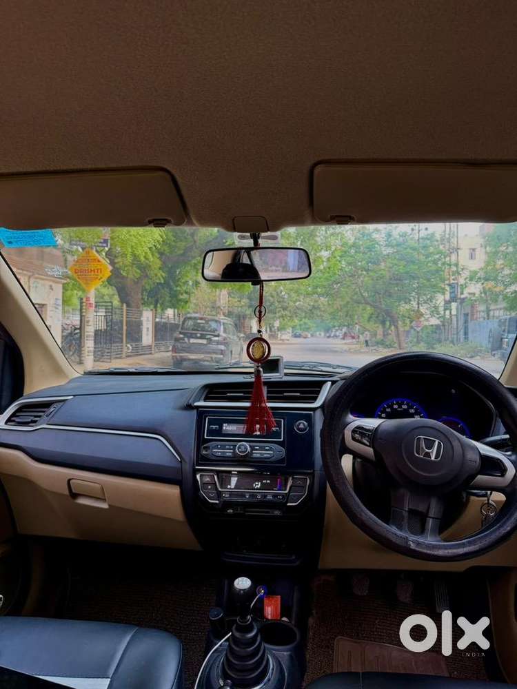Honda Amaze Petrol (doctor Driven)
