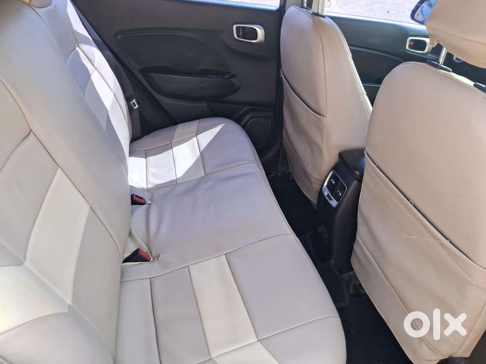 Hyundai Venue S Plus Mt 1.2 Kappa, 2020, Cng & Hybrids
