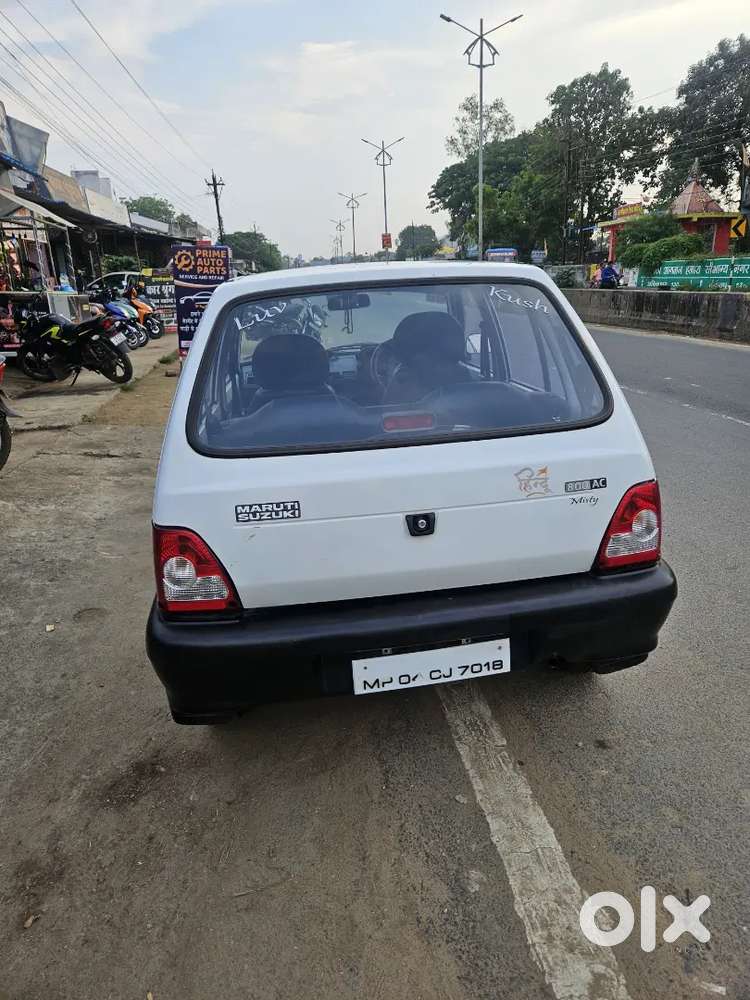 800 White Colour New Condition