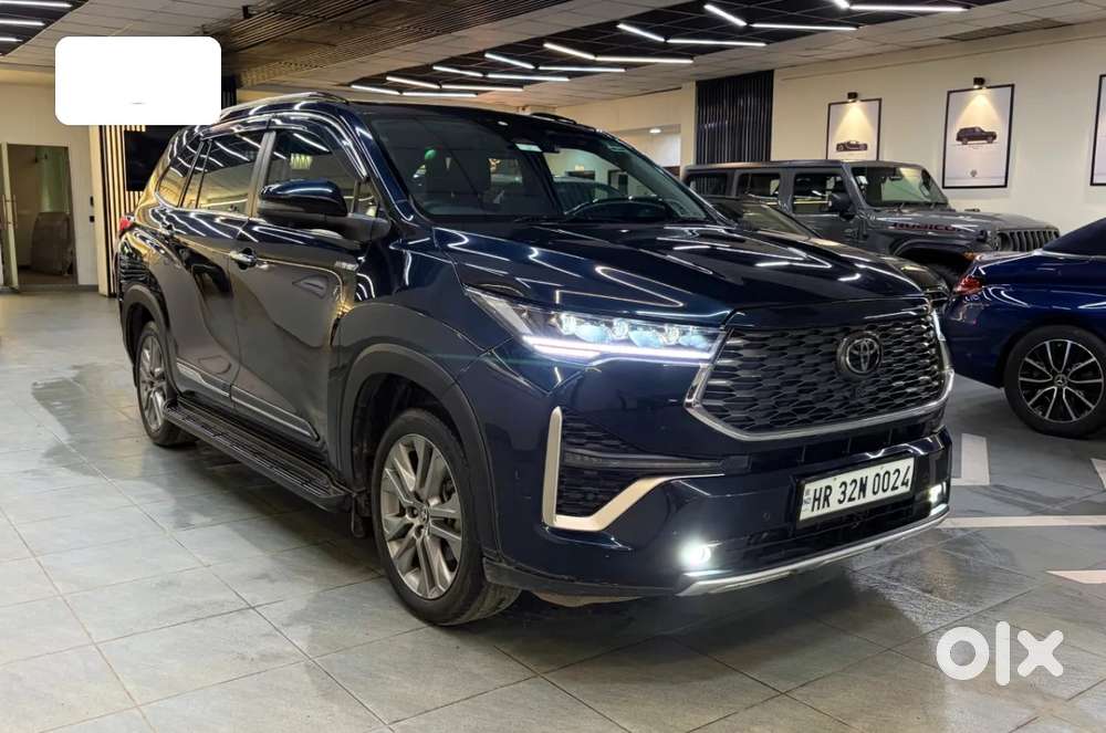 Toyota Innova Hycross 2.0 Zx (o) Hybrid 7 Str, 2024, Petrol
