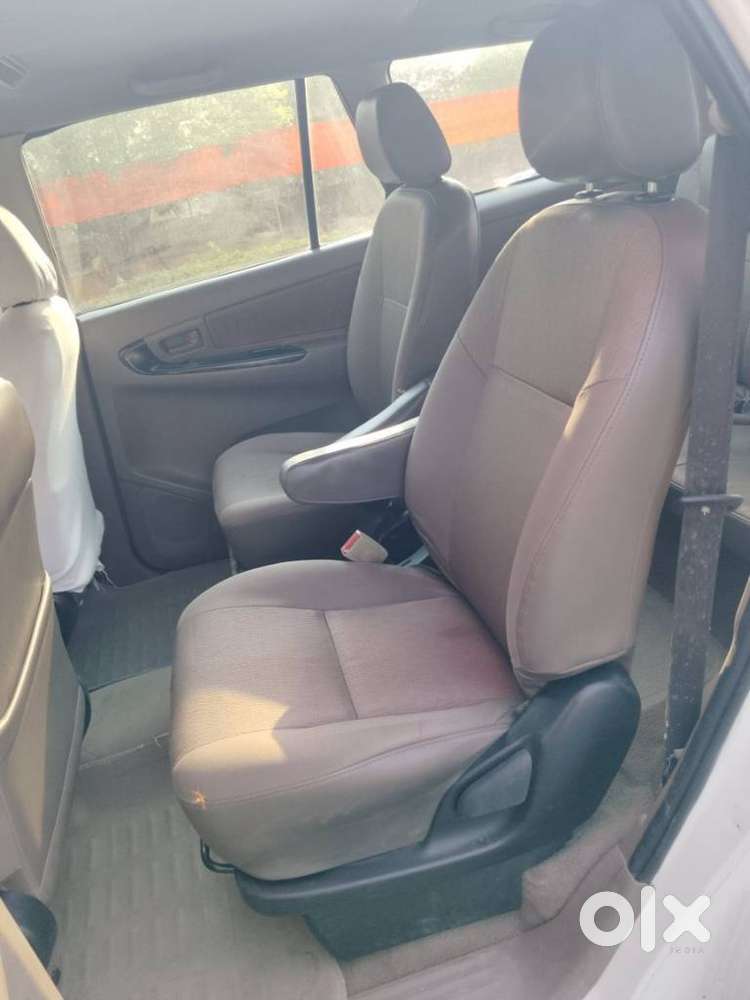 Toyota Innova 2.5 G (diesel) 7 Seater, 2016, Diesel
