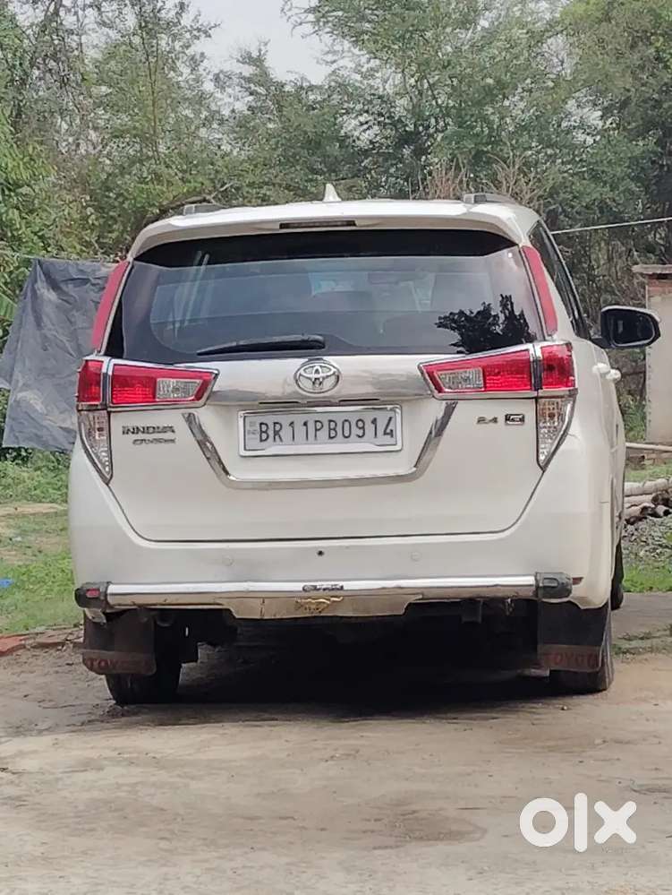 Toyota Innova Crysta 2018 Diesel Well Maintained