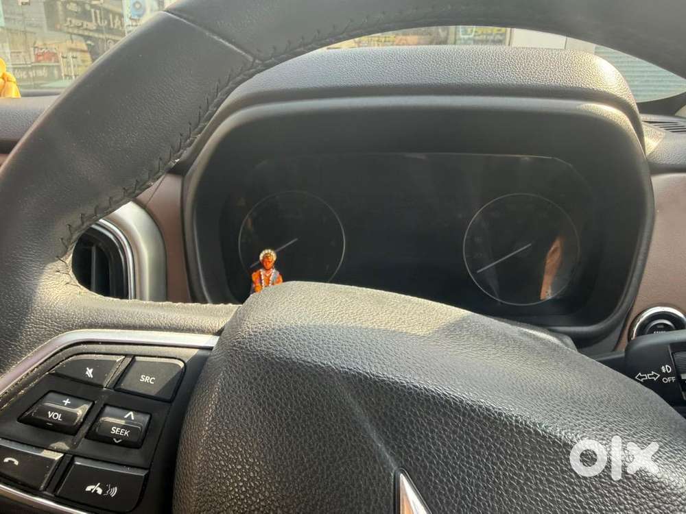 For Sale: Mahindra Scorpio-n Z8 Manual 2023 - Black Beauty!