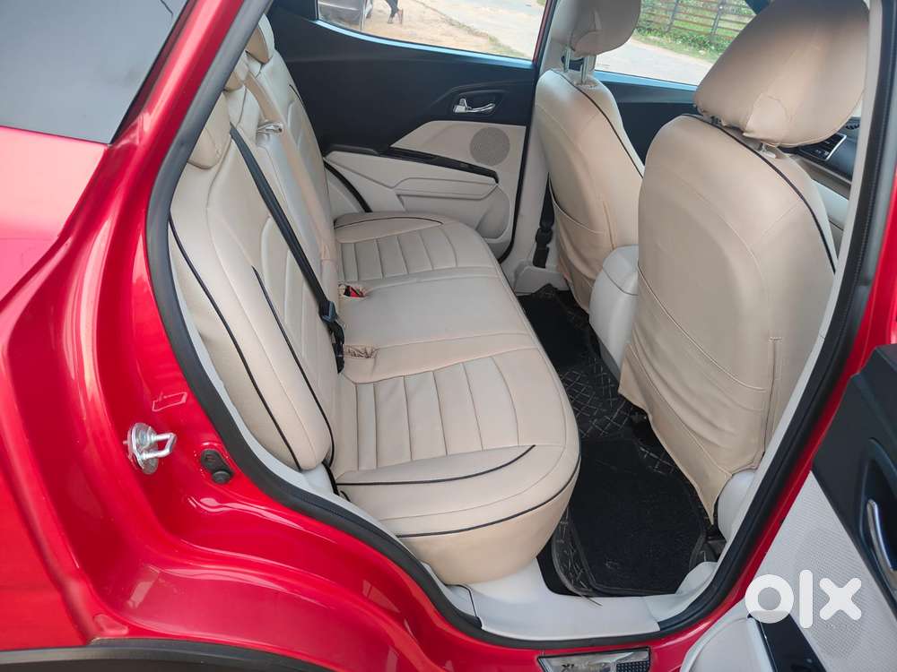 Mahindra Xuv300 W8 Option Dual Tone Diesel, 2019, Diesel