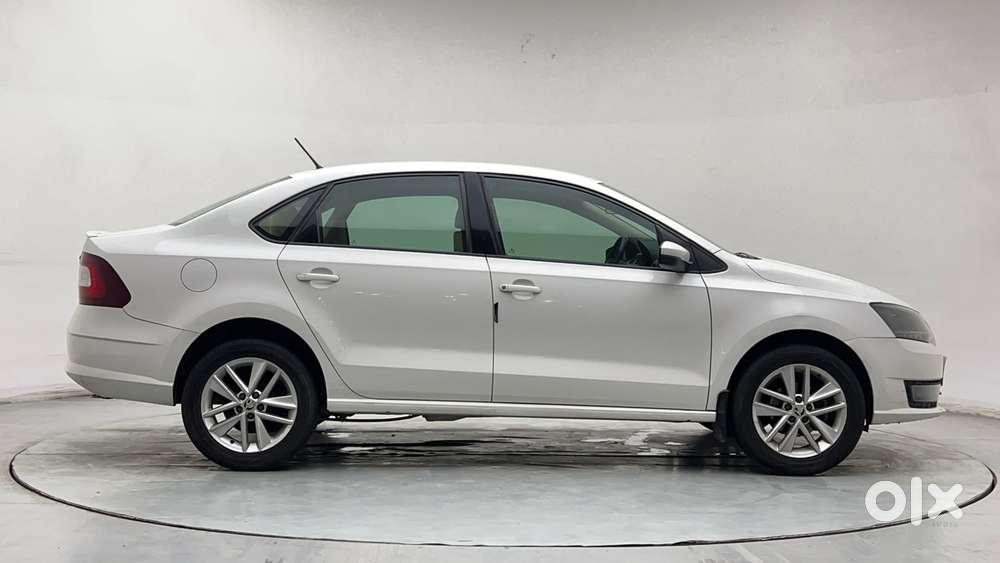 Skoda Rapid 1.5 Tdi Style/1.5 At Style, 2020, Petrol