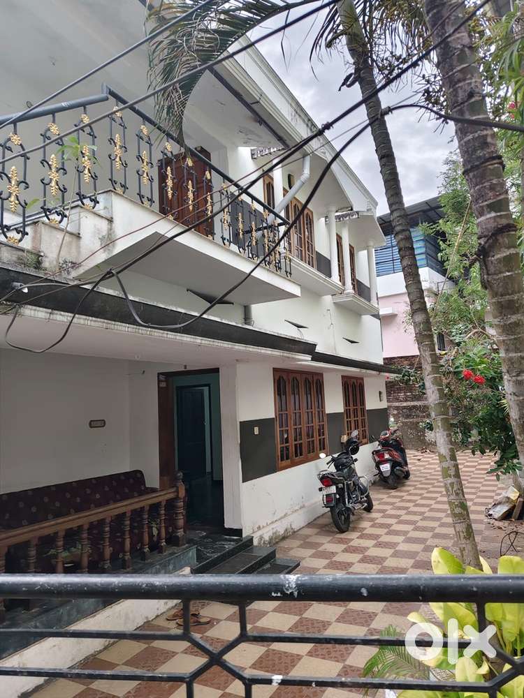 2BHK in Ambalamukku