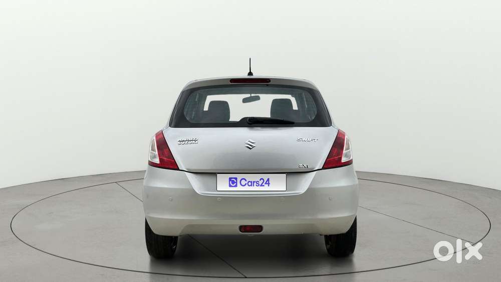 Maruti Suzuki Swift Zxi, 2015, Petrol