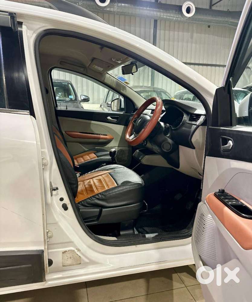 Renault Triber Rxz, 2019, Petrol