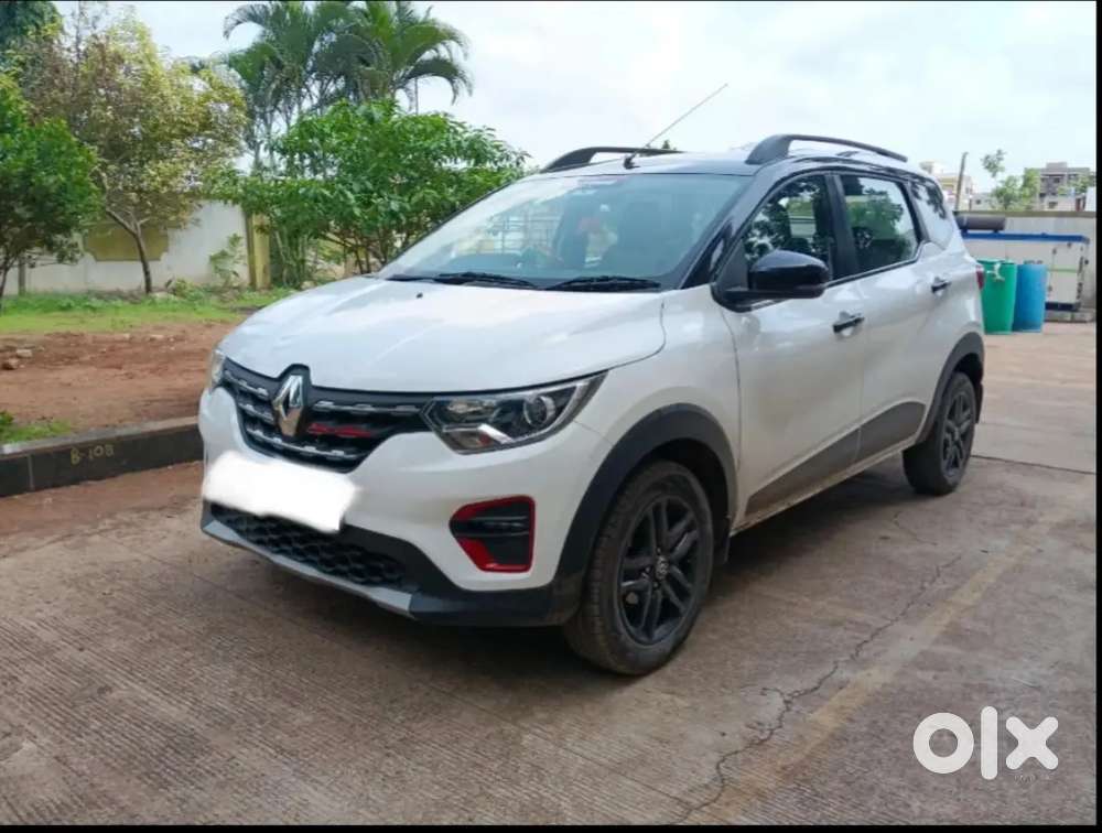 Renault Triber 2023 1.0 Rxz Dual Tone