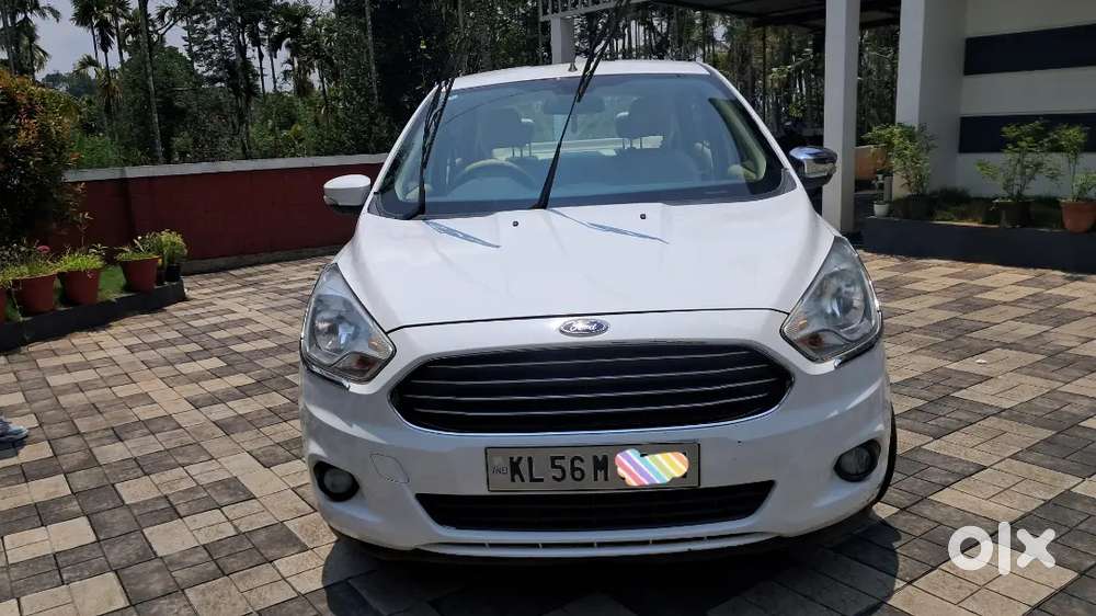 Ford Aspire 2015 Petrol Well Maintained. 2 Airbag, Fullcover Insurence