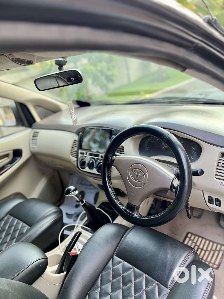 Toyota Innova 2004-2011 2.5 E, 2008, Diesel