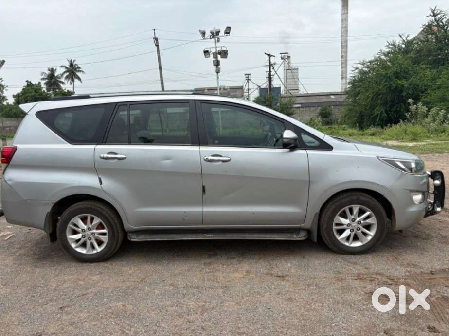 Toyota Innova Crysta [2020-ongoing] 2.4 Gx 8 Str, 2020, Diesel