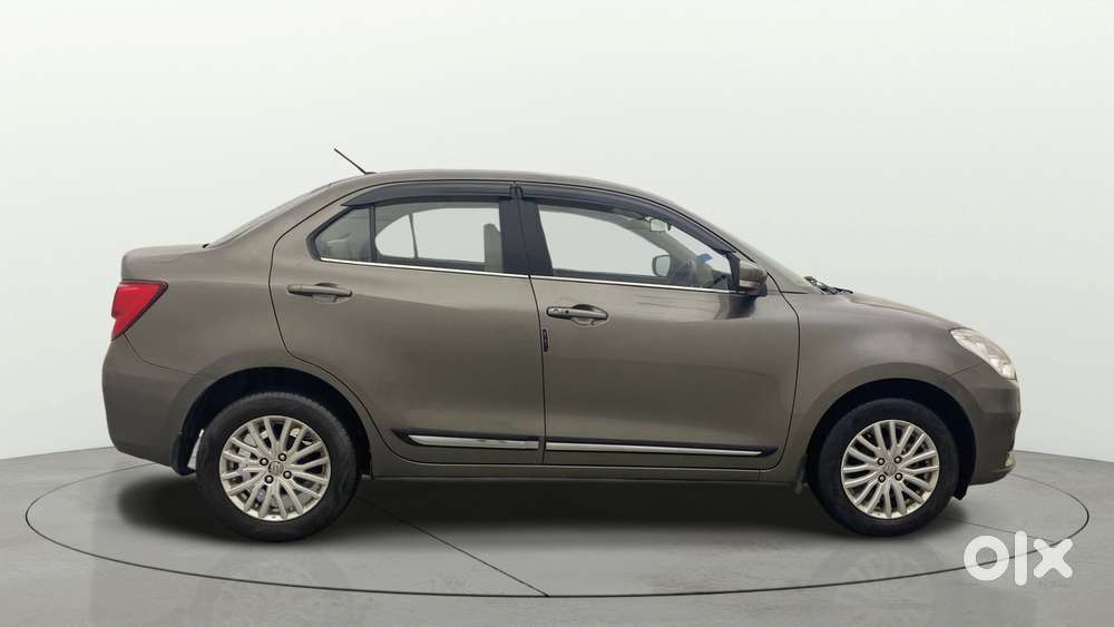 Maruti Suzuki Swift Dzire Amt Zxi, 2022, Petrol