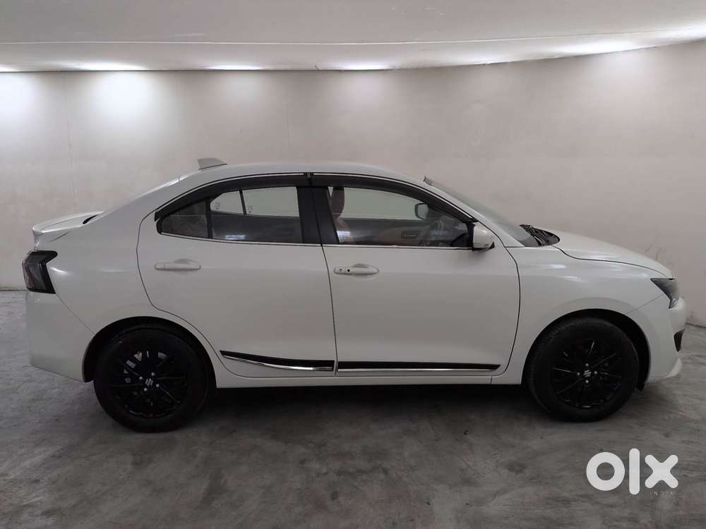 Maruti Suzuki Dzire 1.2 Zxi Amt, 2025, Petrol