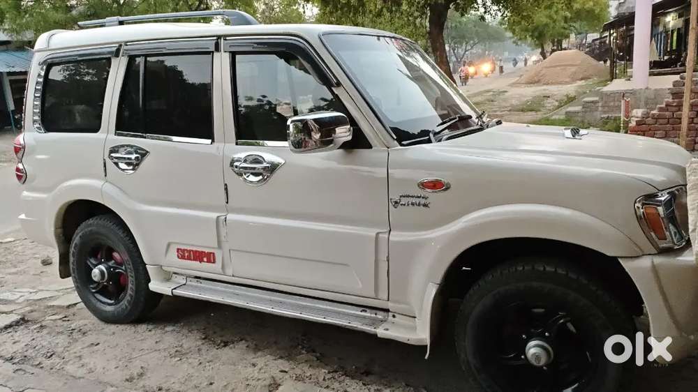 Mahindra Scorpio Classic 2012 Diesel 151000 Km Driven