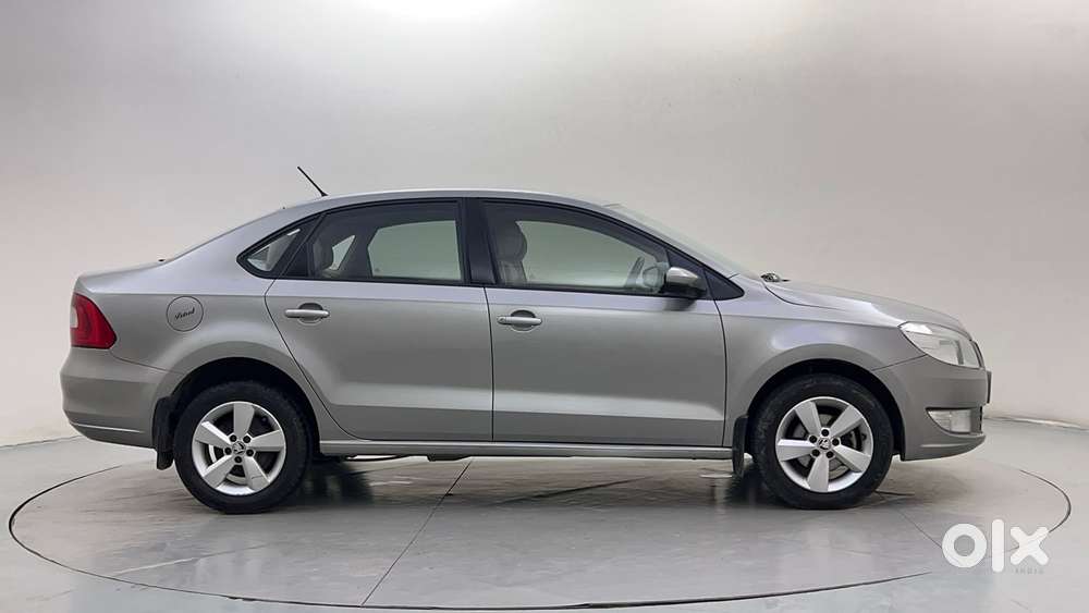 Skoda Rapid 1.6 Mpi Ambition, 2016, Petrol