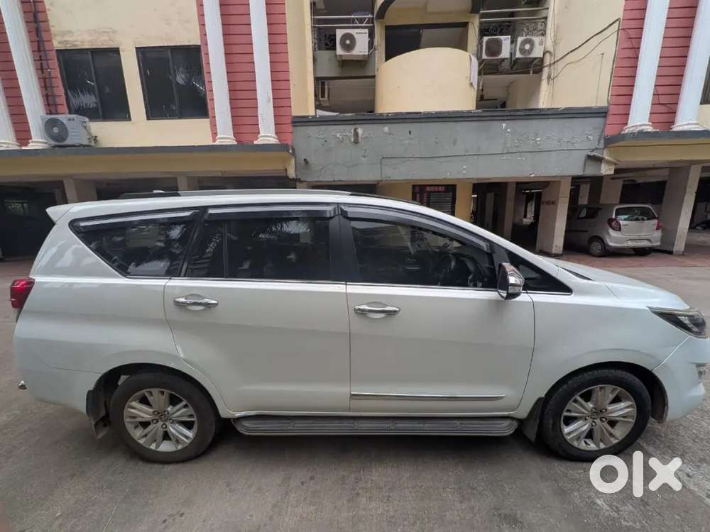 Innova Crysta 2.8z Automatic Well Maintained