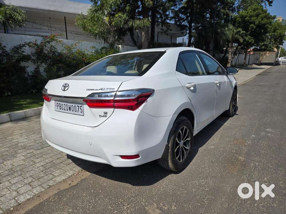 Toyota Corolla Altis 1.8 J, 2017, Diesel