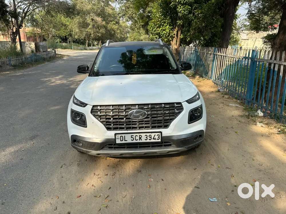 Hyundai Venue 2020 Petrol 67000 Km Driven